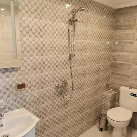 Villa в хаджи марковата - град *