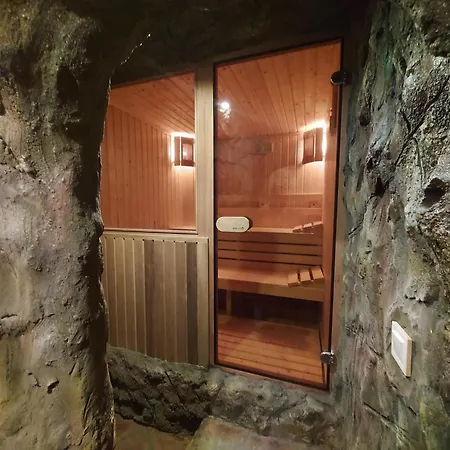 самостоятелна в хаджи марковата в Villa