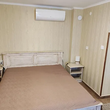 самостоятелна в хаджи марковата в * Dryanovo (Gabrovo)